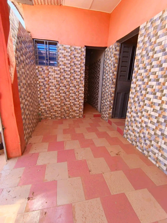Maison à louer 2 pièces - Korhogo - Shop Shap Service - Maison à louer 2 pièces - Korhogo - Maison - Shop Shap Service - 